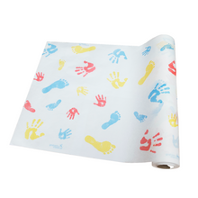 Cargar imagen en el visor de la galería, Rollo de Papel camilla pediátrico de Huellitas Tiny Tracks