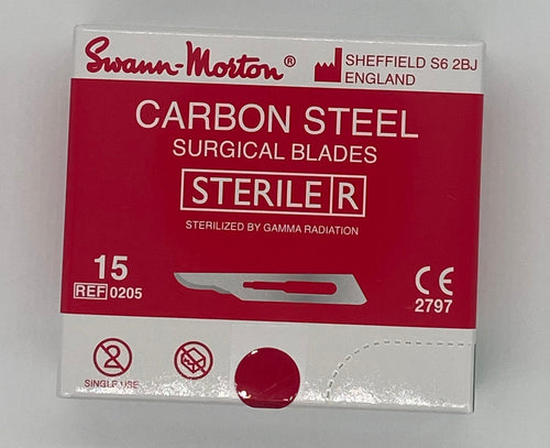 Caja de 100  Hojas de Bisturí Estériles número 15 marca Swann Morton